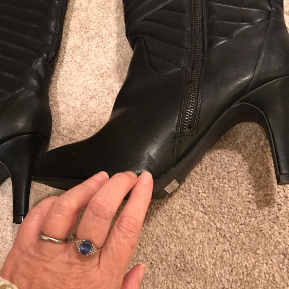 Torrid Quilted Black Heeled Boots Size 11W - Picture 3 of 11